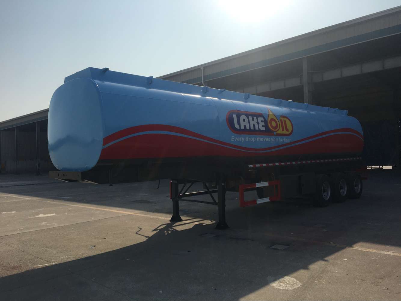 Semirremolque cisterna de combustible de 3 ejes