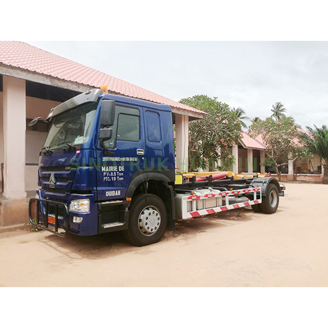 Camión de basura SINOTRUK 4X2 con brazo elevador de gancho