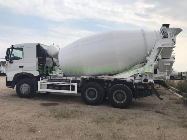 Camión hormigonera SINOTRUK HOWO A7 6X4