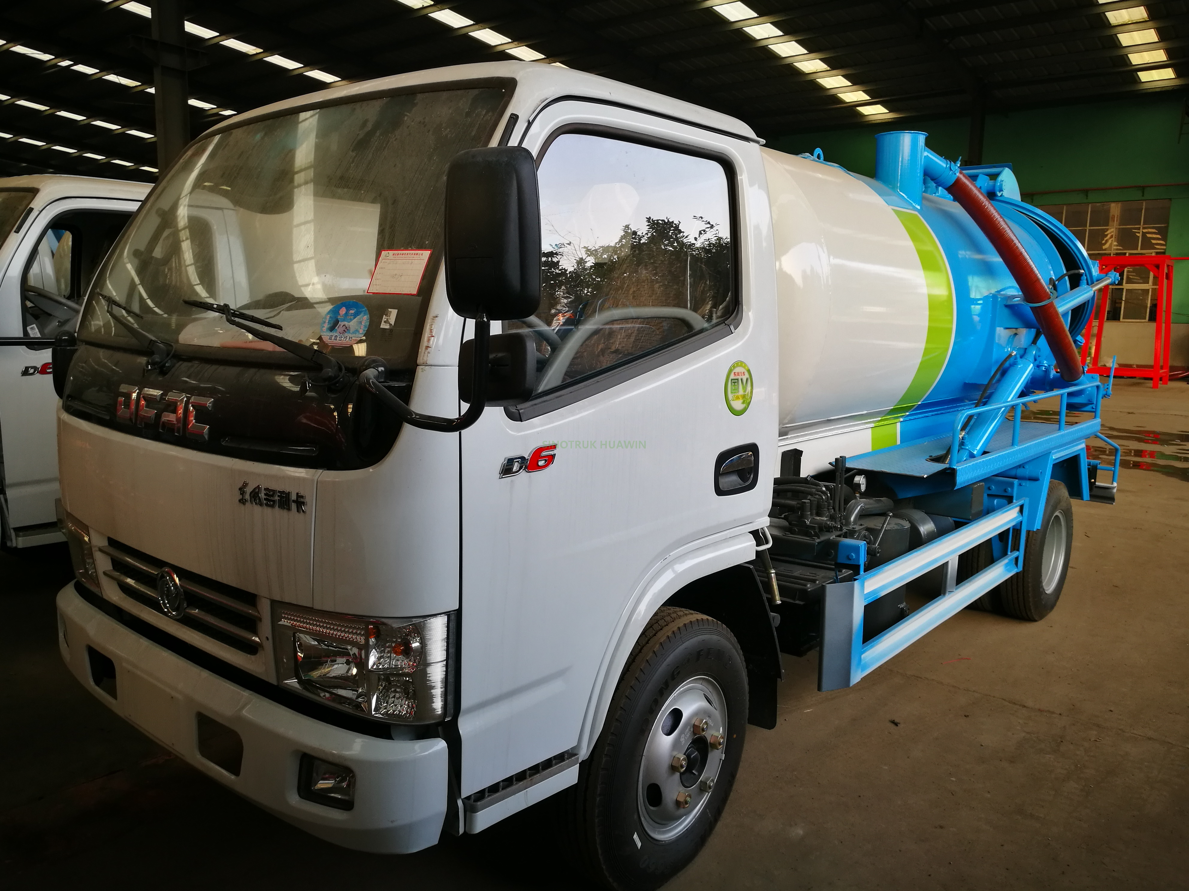 Camión de succión de aguas residuales SINOTRUK HOWO 4X2