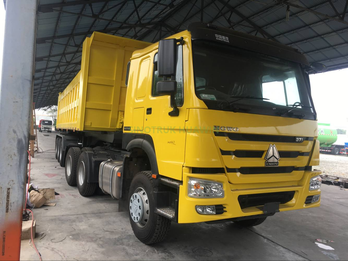 3 ejes 40 toneladas Sinotruk Huawin Mining Dumper Dump Tipper semirremolque con forma de U