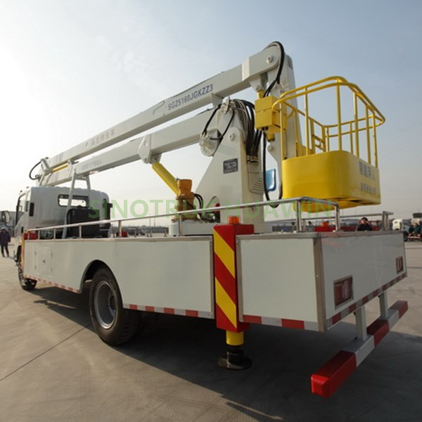 Camión de trabajo de plataforma aérea de altura 4x2 de SINOTRUK HOWO 14,5 m