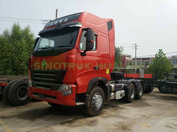 Camión Tractor SINOTRUK HOWO A7