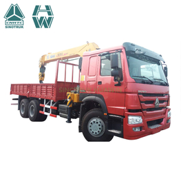 Camión HOWO 6x4 con grúa XCMG 14T