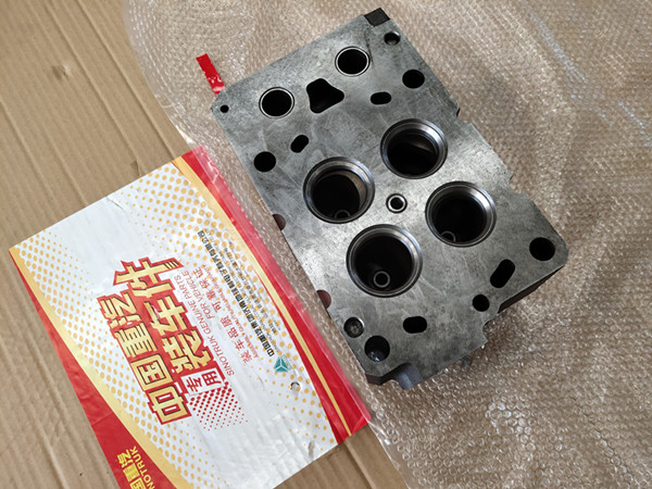 39 Conjunto de cabeza de cilindro AZ1246040011D