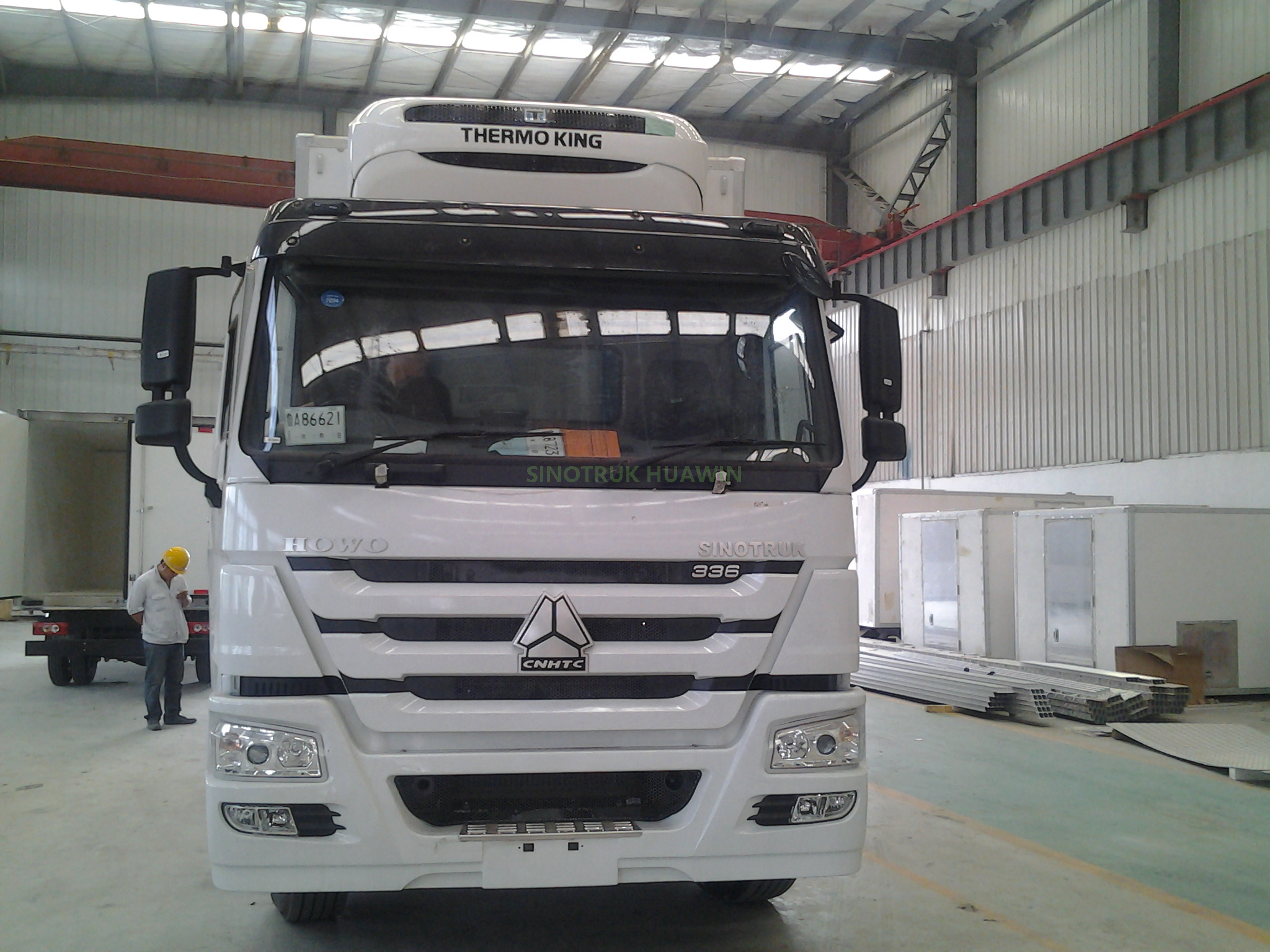 CAMIÓN FRIGORÍFICO HOWO 6X4