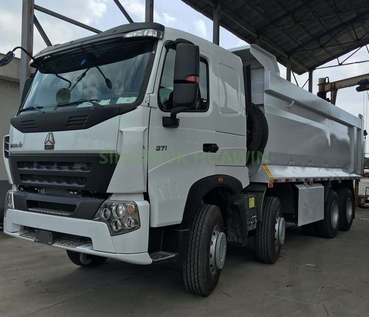 Camión volquete SINOTRUK A7 8X4 con volquete frontal