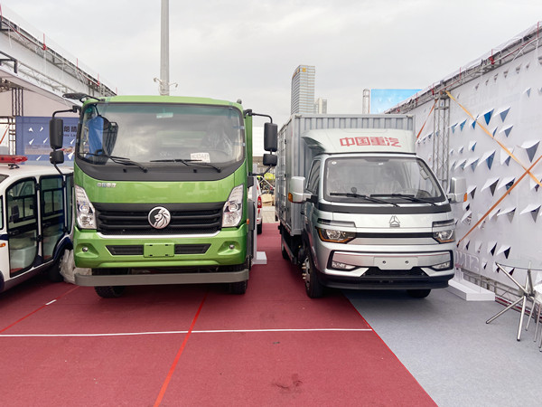 Sinotruk Huawin participa en la Feria de Cantón 2021