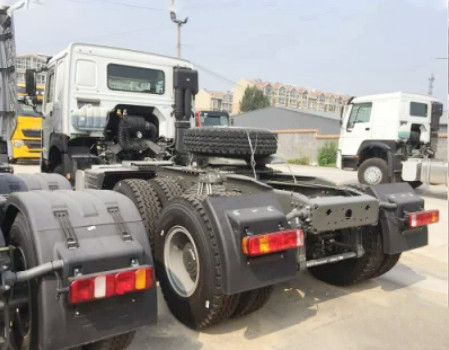 HOWO 6x4 420HP Tractor