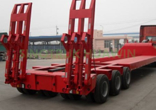 Semirremolque de plataforma baja SINOTRUK de 3 líneas y 6 ejes
