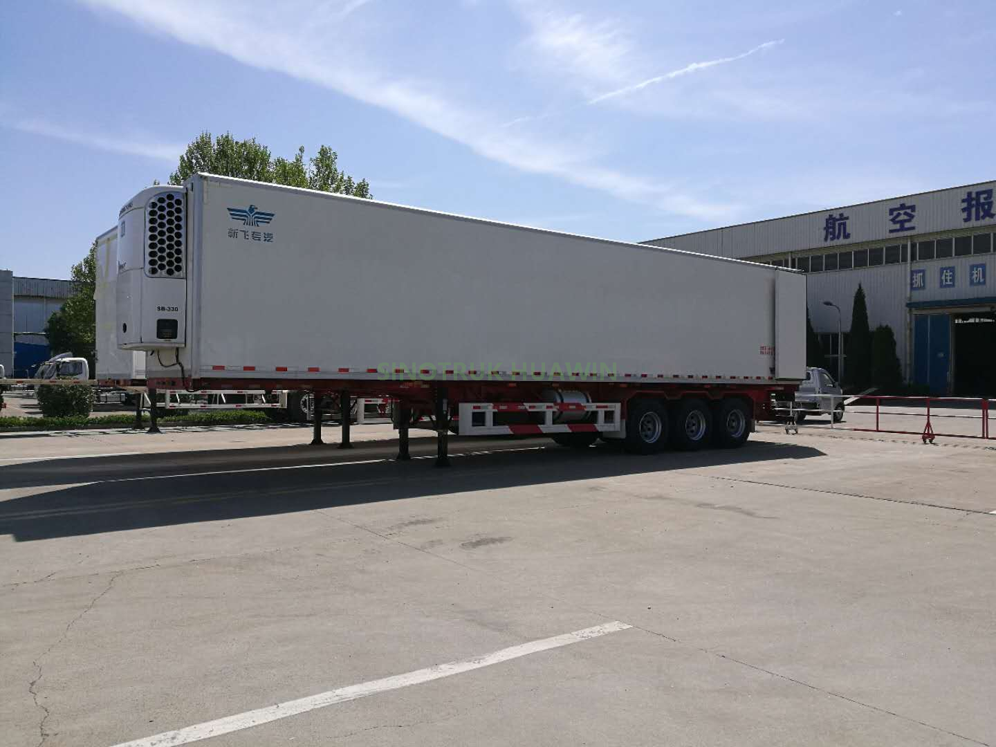 Semirremolque frigorífico SINOTRUK de alta calidad a la venta