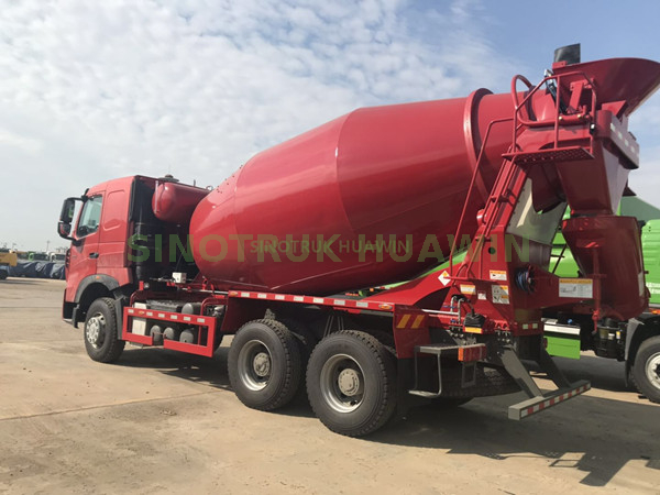 Camión hormigonera SINOTRUK HOWO A7 6X4