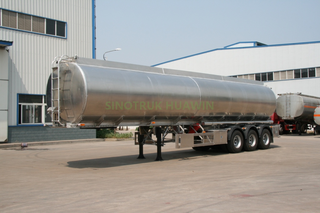 Semirremolque cisterna de combustible de aleación de aluminio de 3 ejes SINOTRUK
